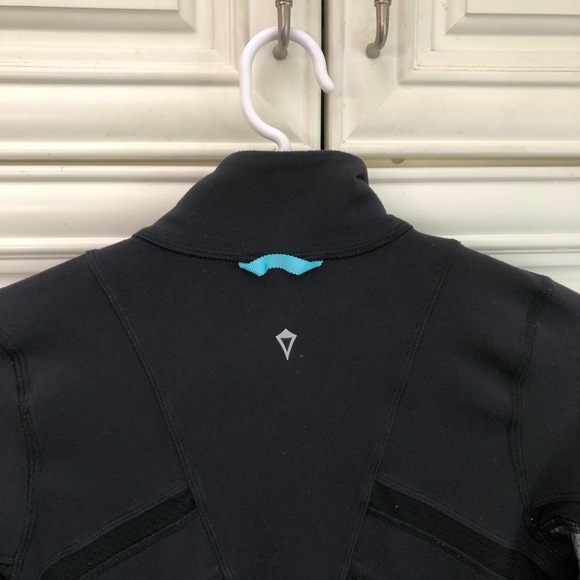 Ivivva by Lululemon girlโs sweater/jacket ๐ - Picture 8 of 11